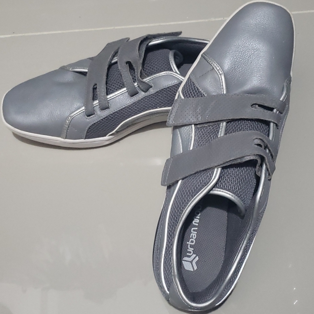 Mens shoes